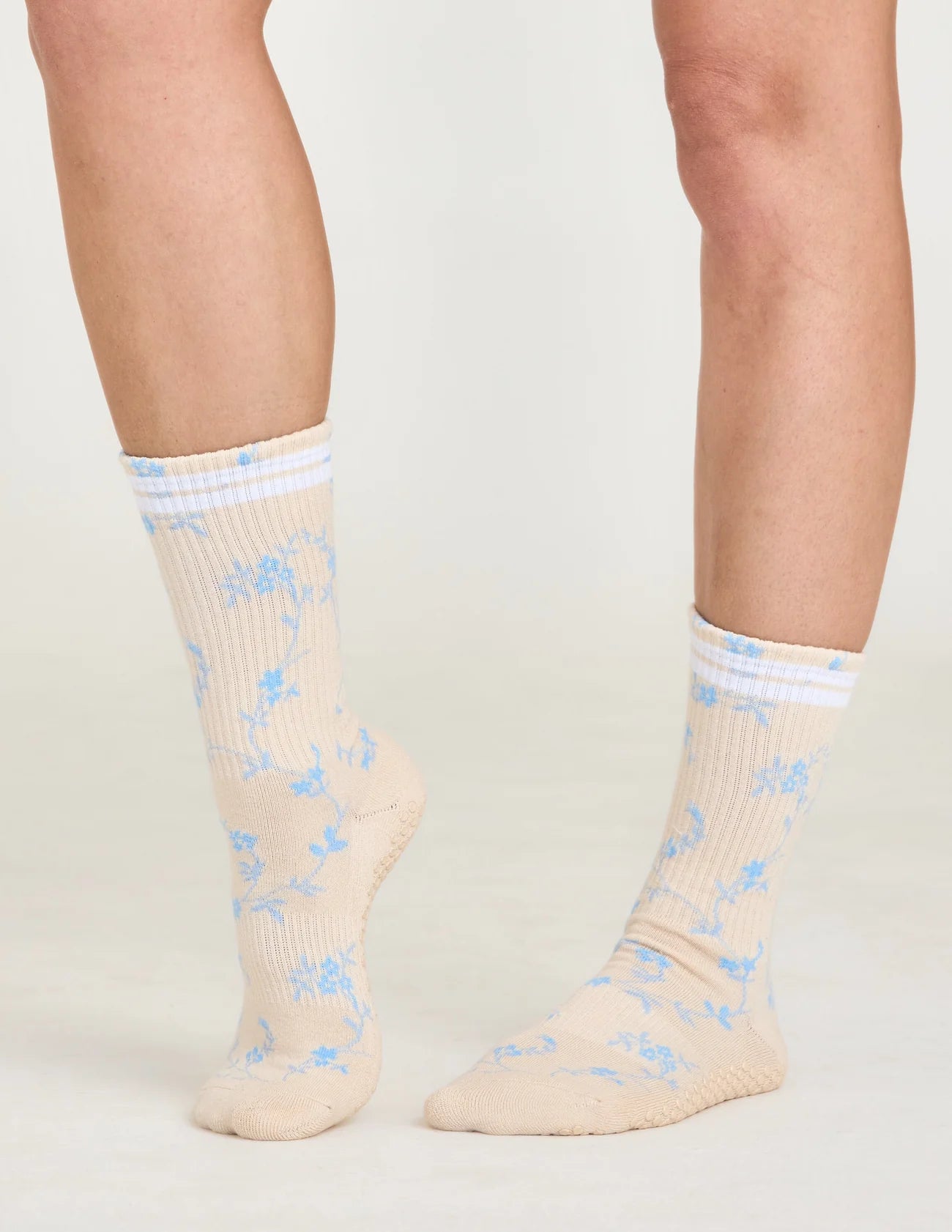 The Floral Grip Sock | Winter Flowers