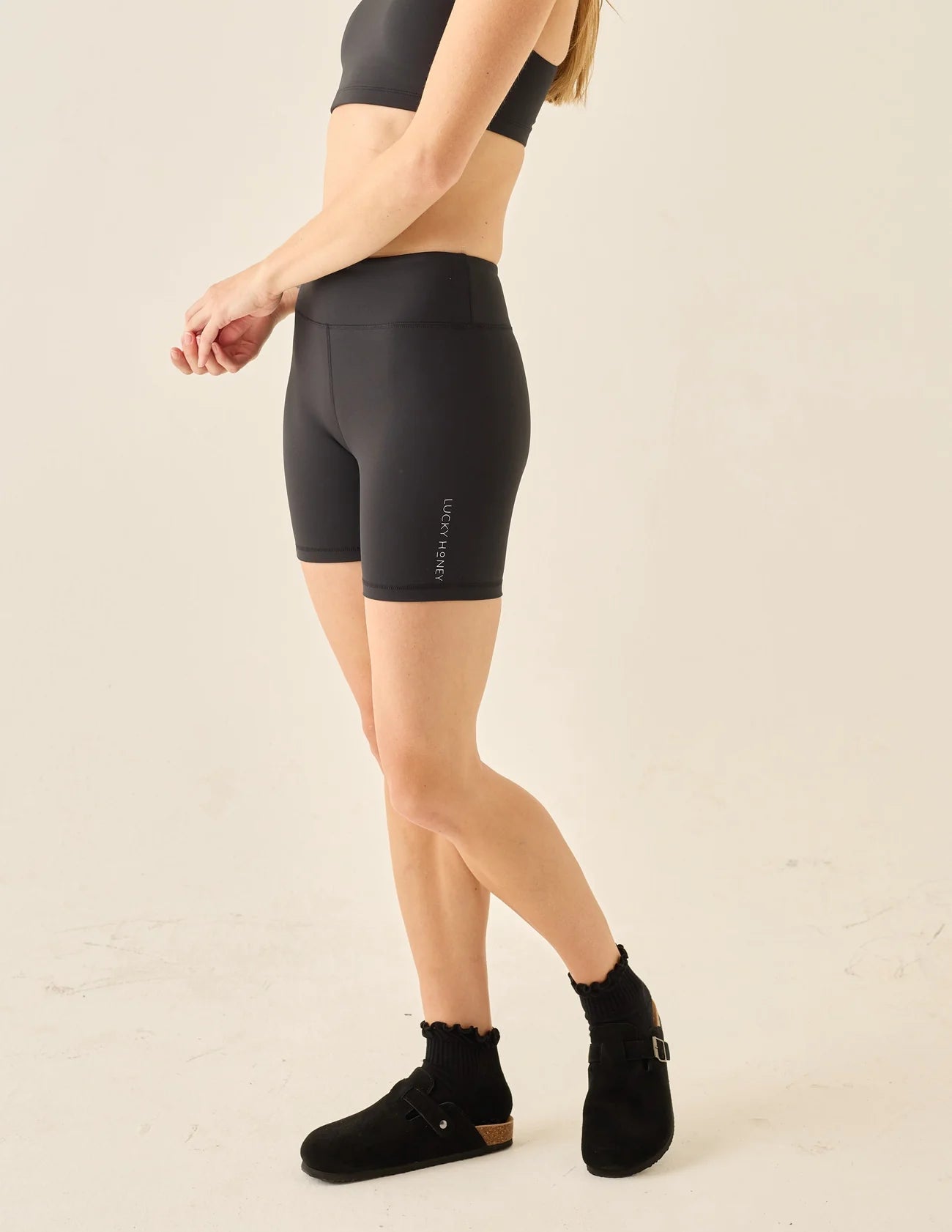 The Ruffle Grip Socks | Black