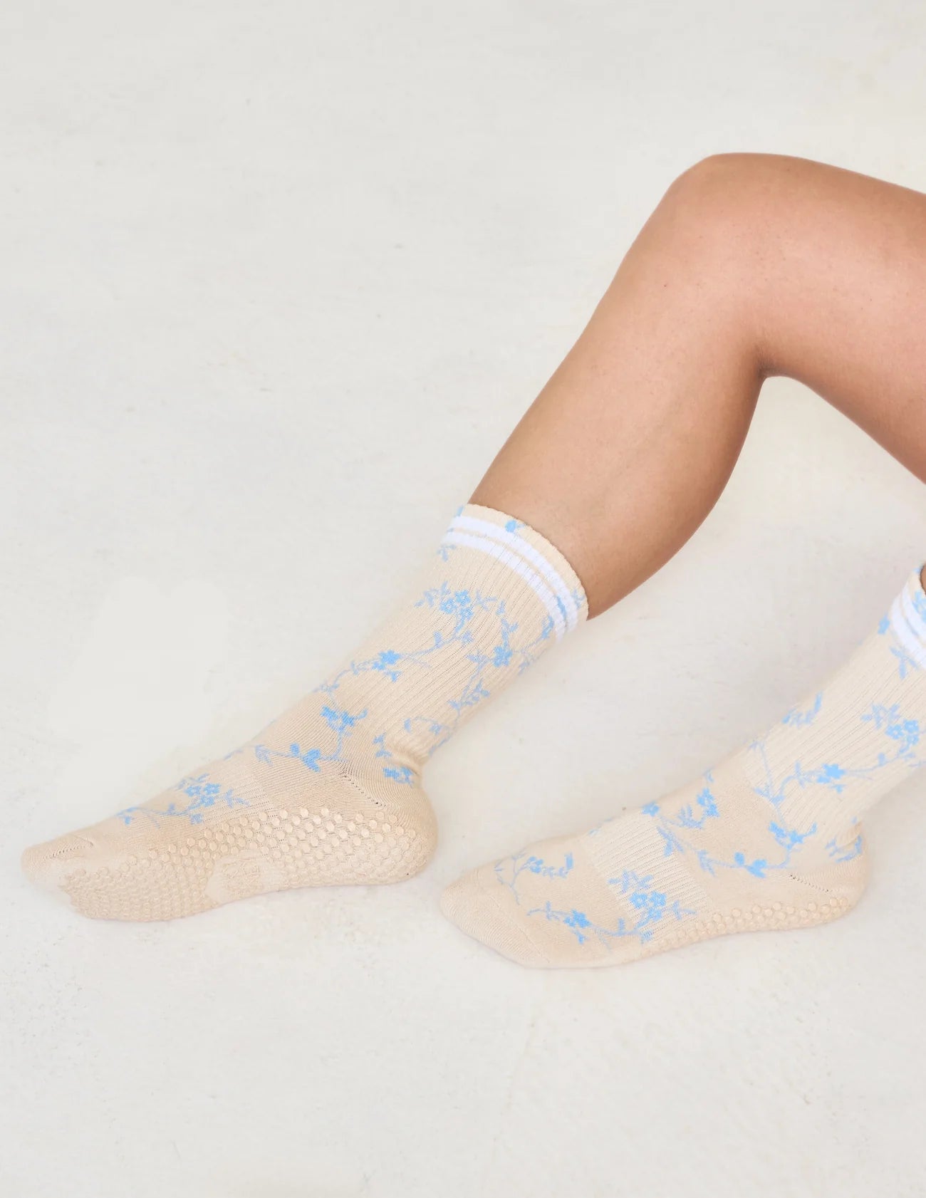 The Floral Grip Sock | Winter Flowers
