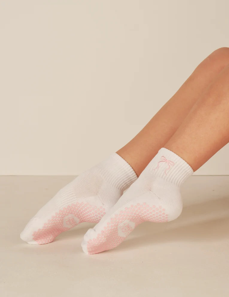 The Harlow Grip Socks | Romance Bow
