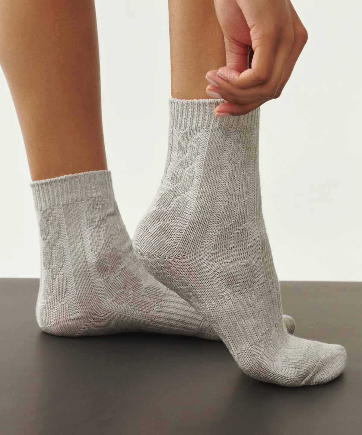 Crew Non Slip Grip Socks | Cable-Knit Marle Grey