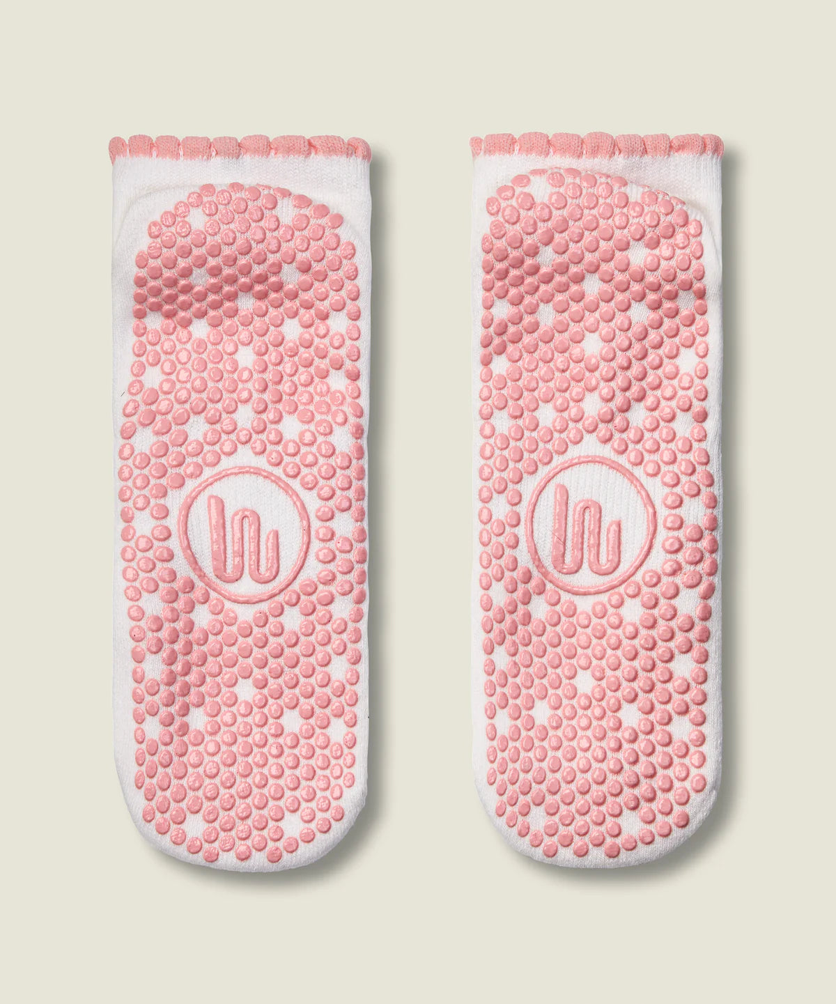 Classic Low Rise Grip Socks | Ivory Pink Frill