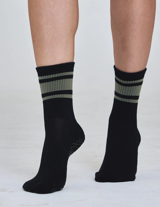 The Crew Grip Socks | Black & Olive