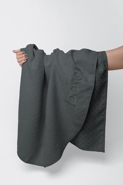 The Play Towel Mat | Charcoal