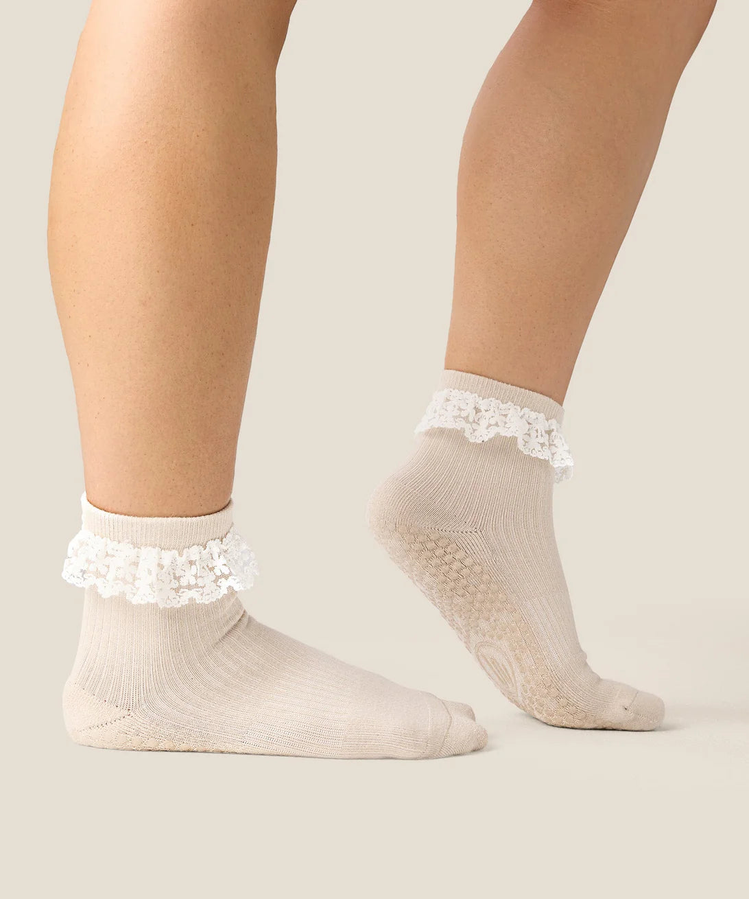 Quarter Crew Grip Socks | Lovers Lace