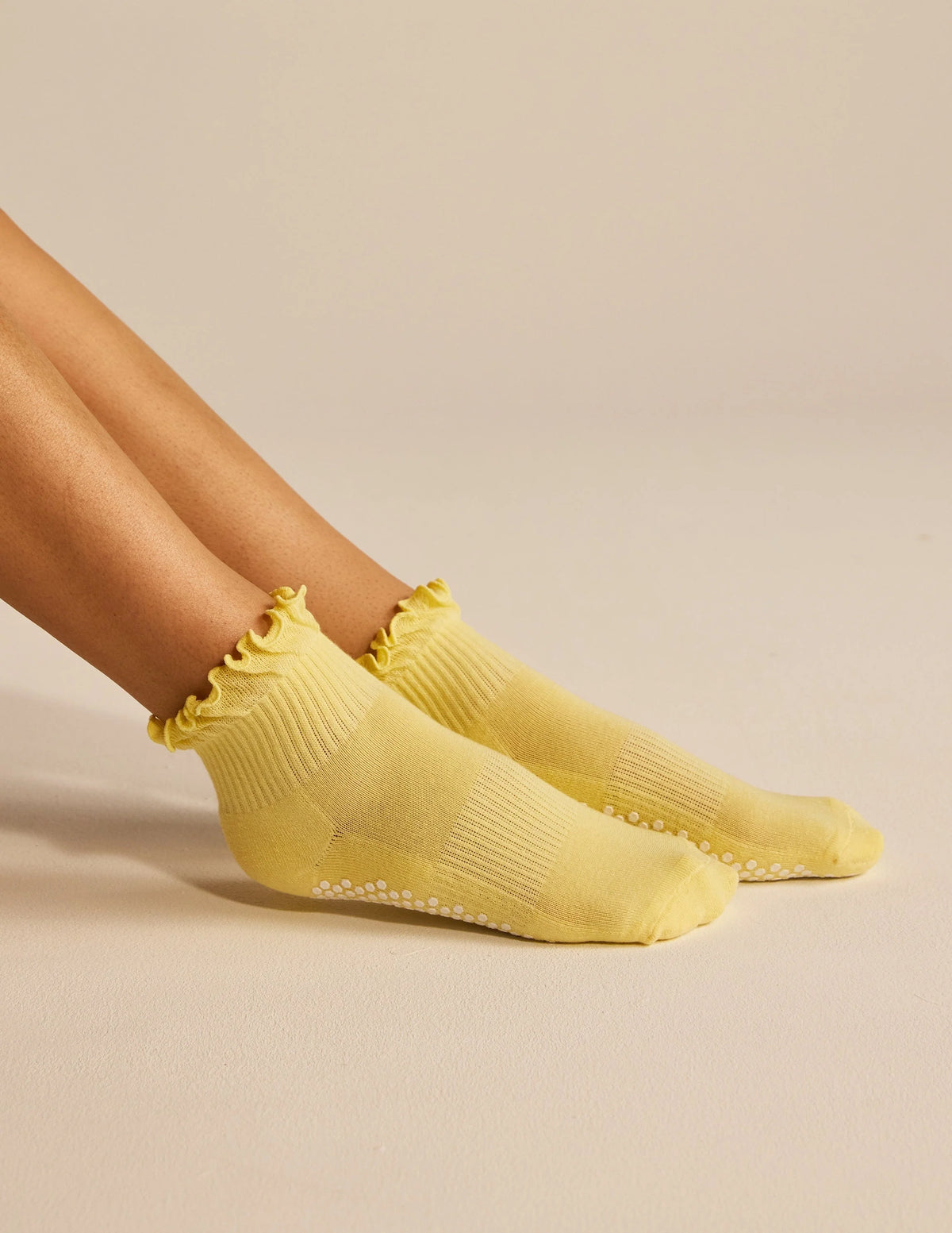 The Ruffle Grip Sock | Lemon